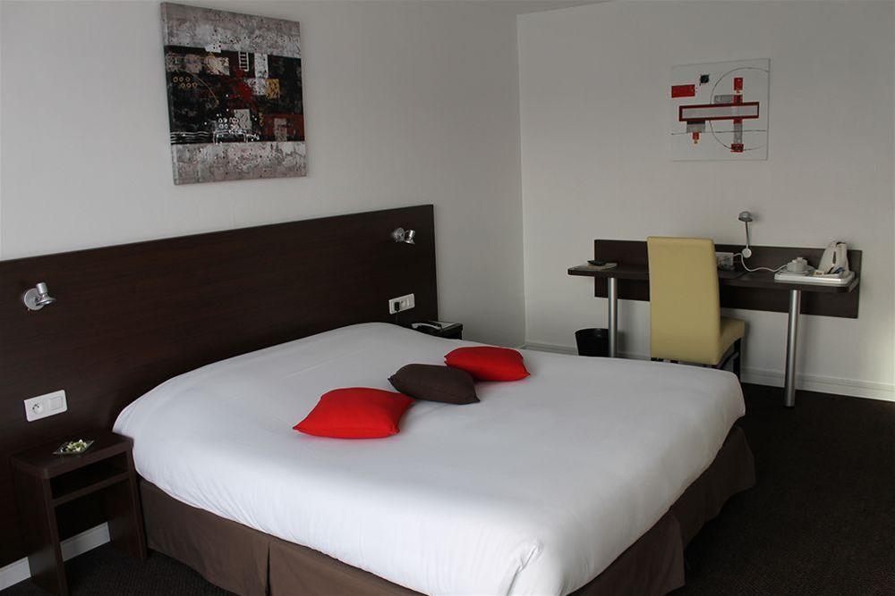 Logis Hotel & Restaurant - Le Relais De Montigny Montigny  Dış mekan fotoğraf