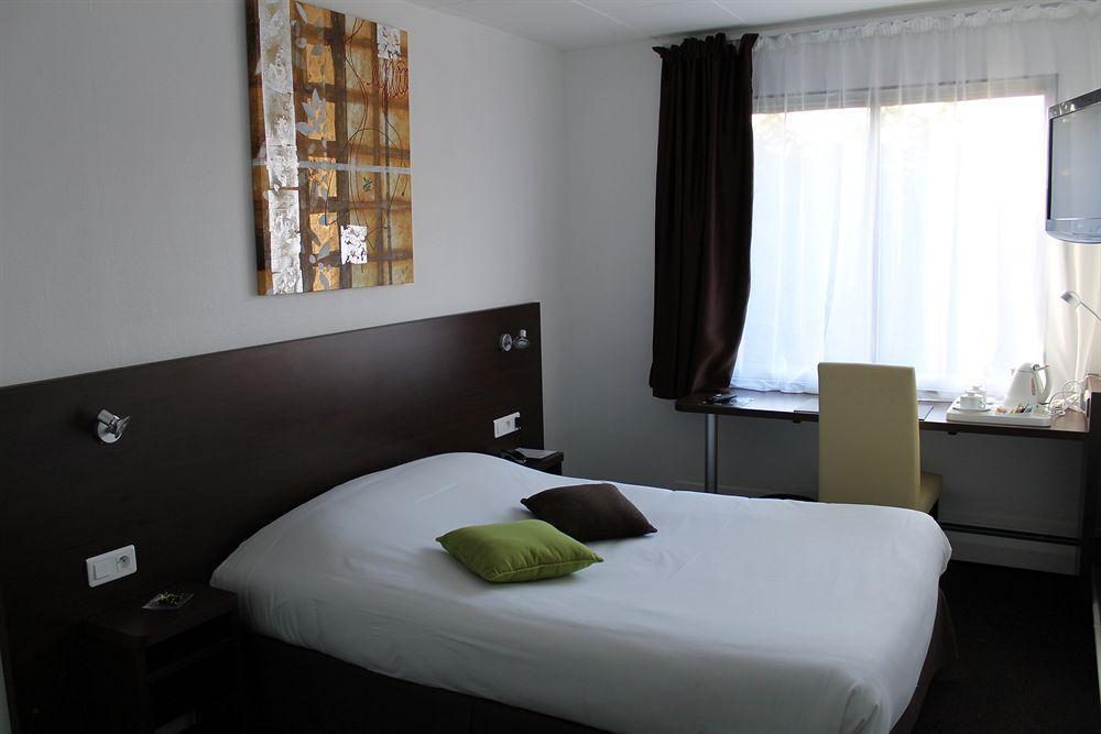 Logis Hotel & Restaurant - Le Relais De Montigny Montigny  Dış mekan fotoğraf